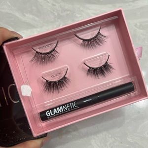 Glamnetic lash set with magnetic eyeliner
